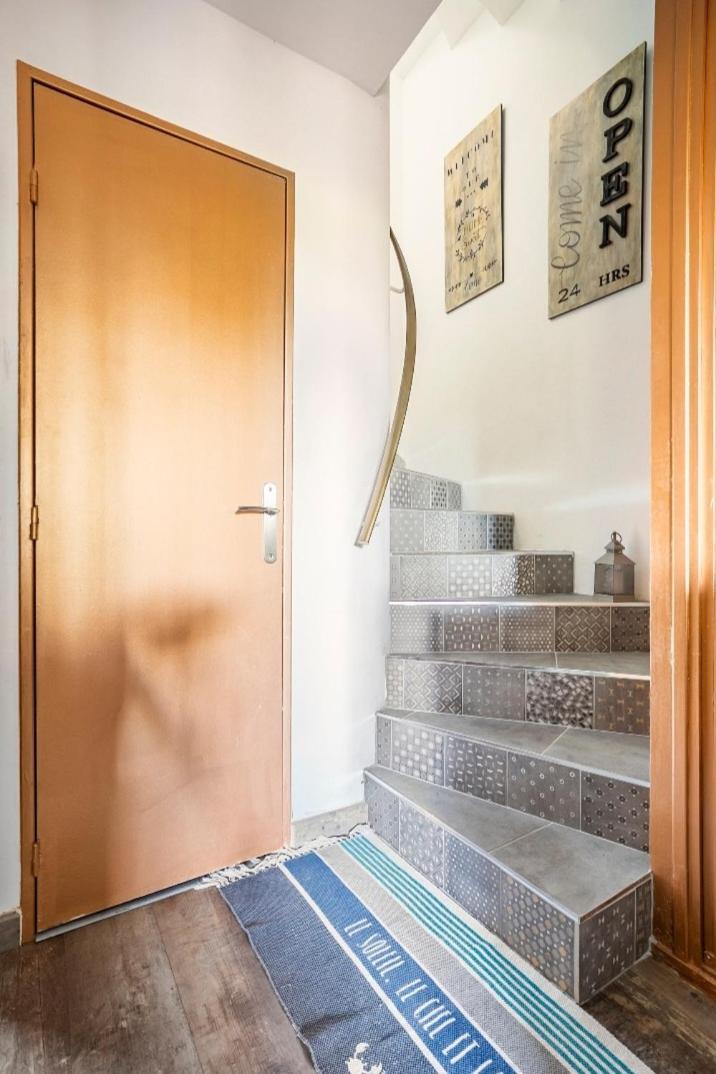 Maison De Vacances A L'Ayguade Classee 3 Etoiles, Climatisee,3Mn A Pied Plage Et Restos ,5Mn Aeroport, 10Mn Gare Hyeres Ngoại thất bức ảnh